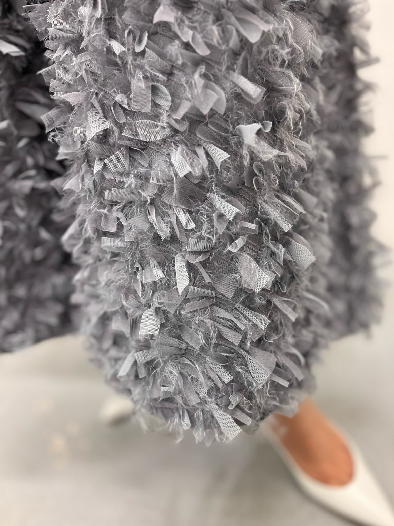 Elliy Feather Charcoalの画像