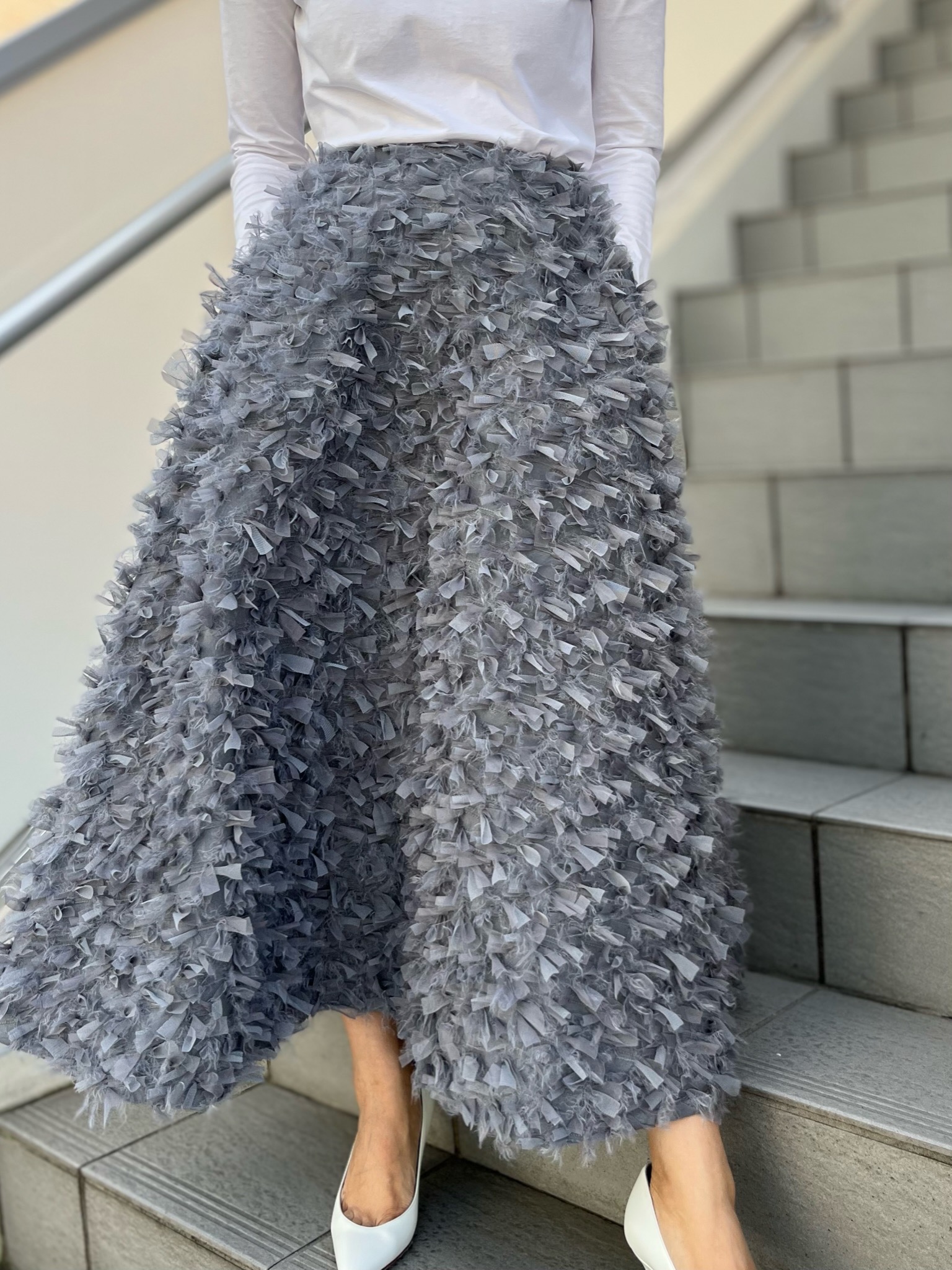 Elliy Feather Charcoalの画像