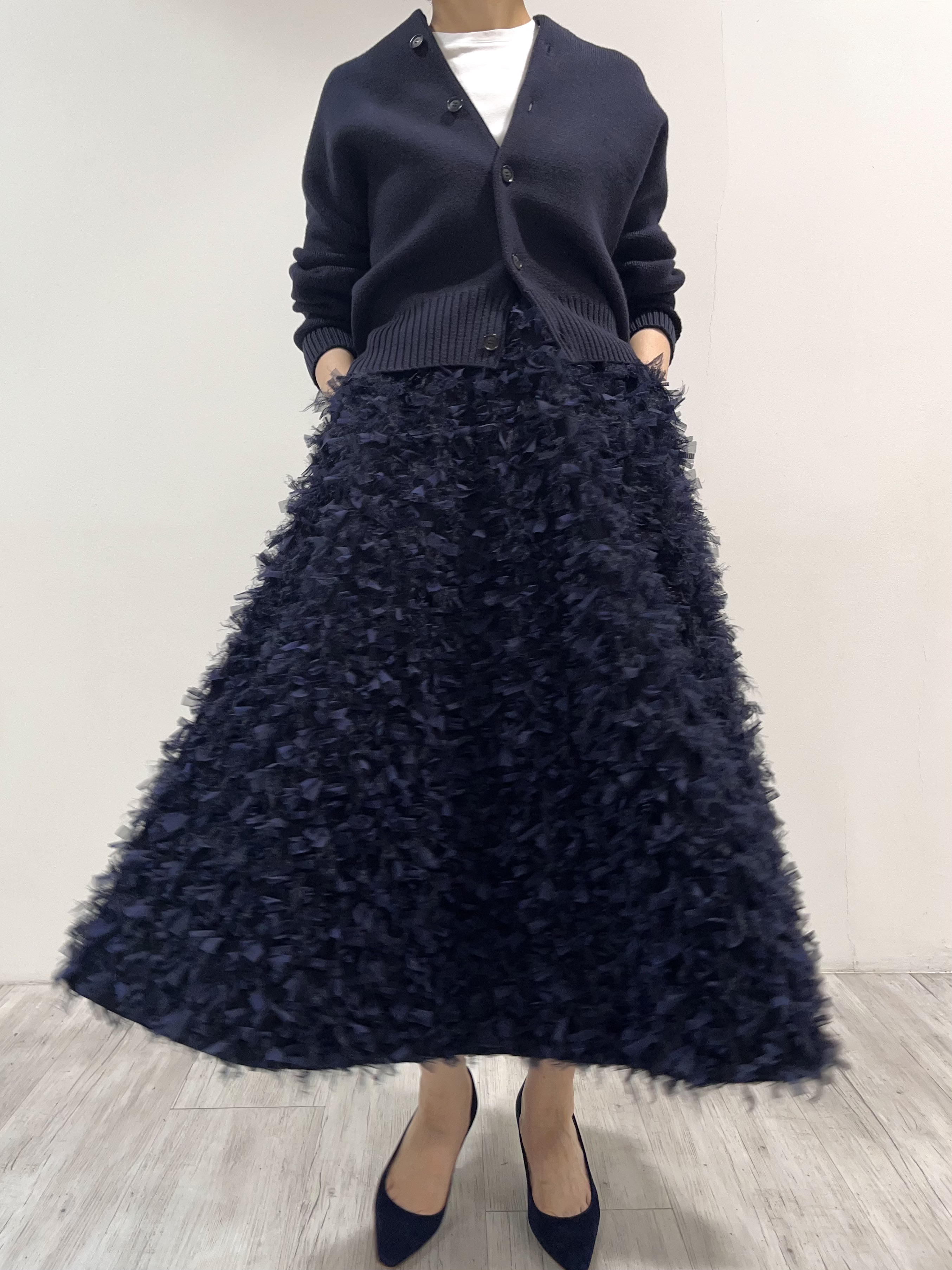 Elliy Feather Navyの画像