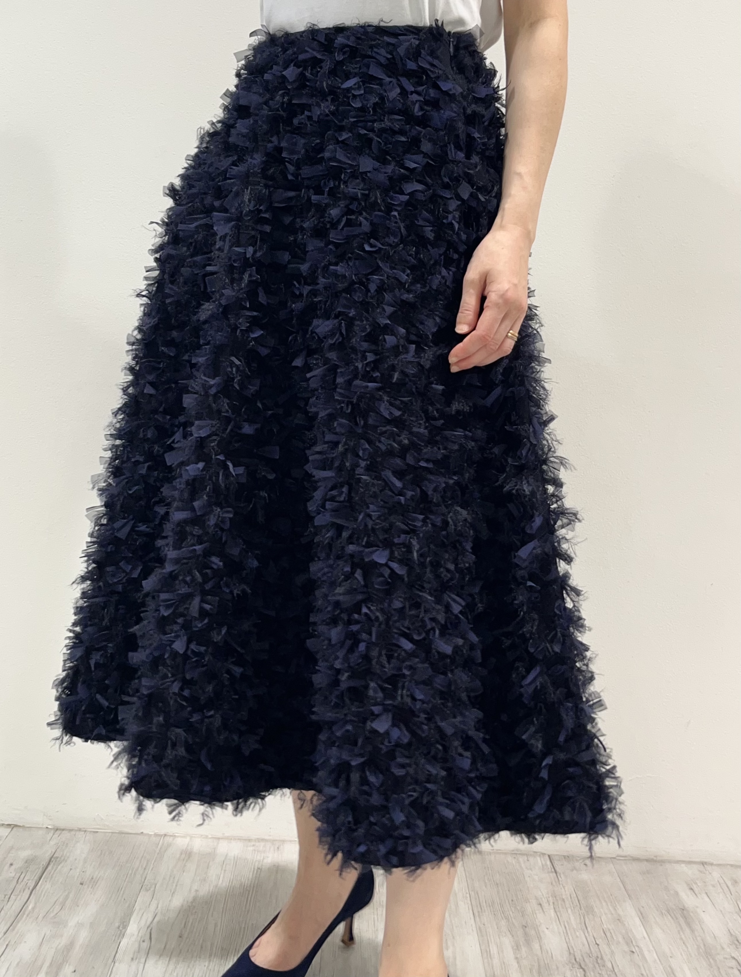 Elliy Feather Navyの画像