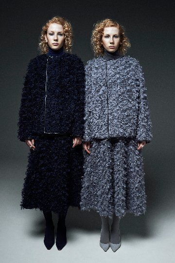 Elliy Feather Navyの画像