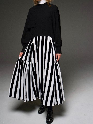 新品 SHE Tokyo michelle stripe ミッシェルストライプ - スカート