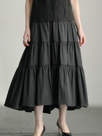 Lisa Satin Blackの画像