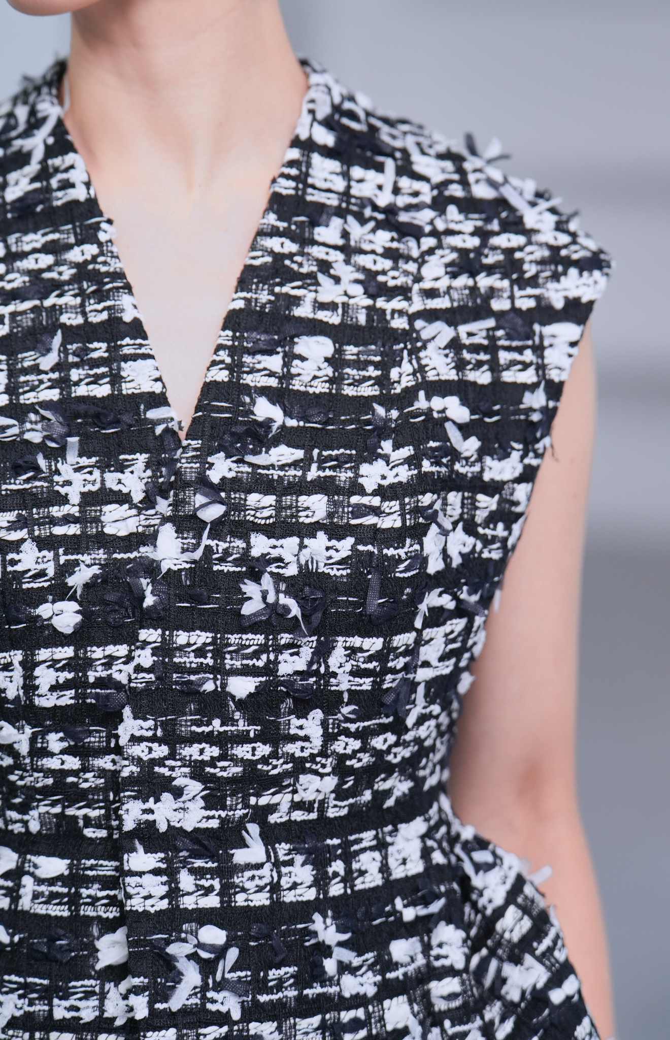 Owen Monotone Tweedの画像