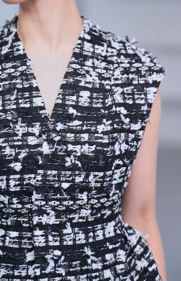 Owen Monotone Tweedの画像