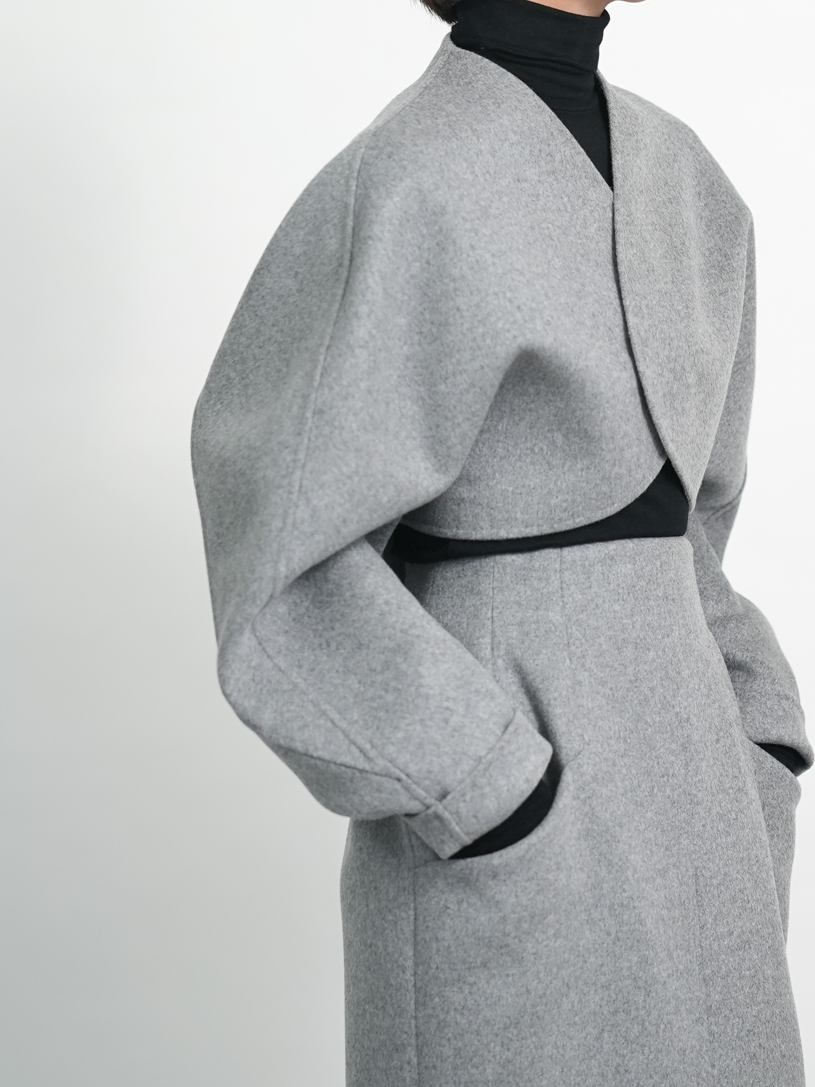 Barbara Wool Cashmere grayの画像