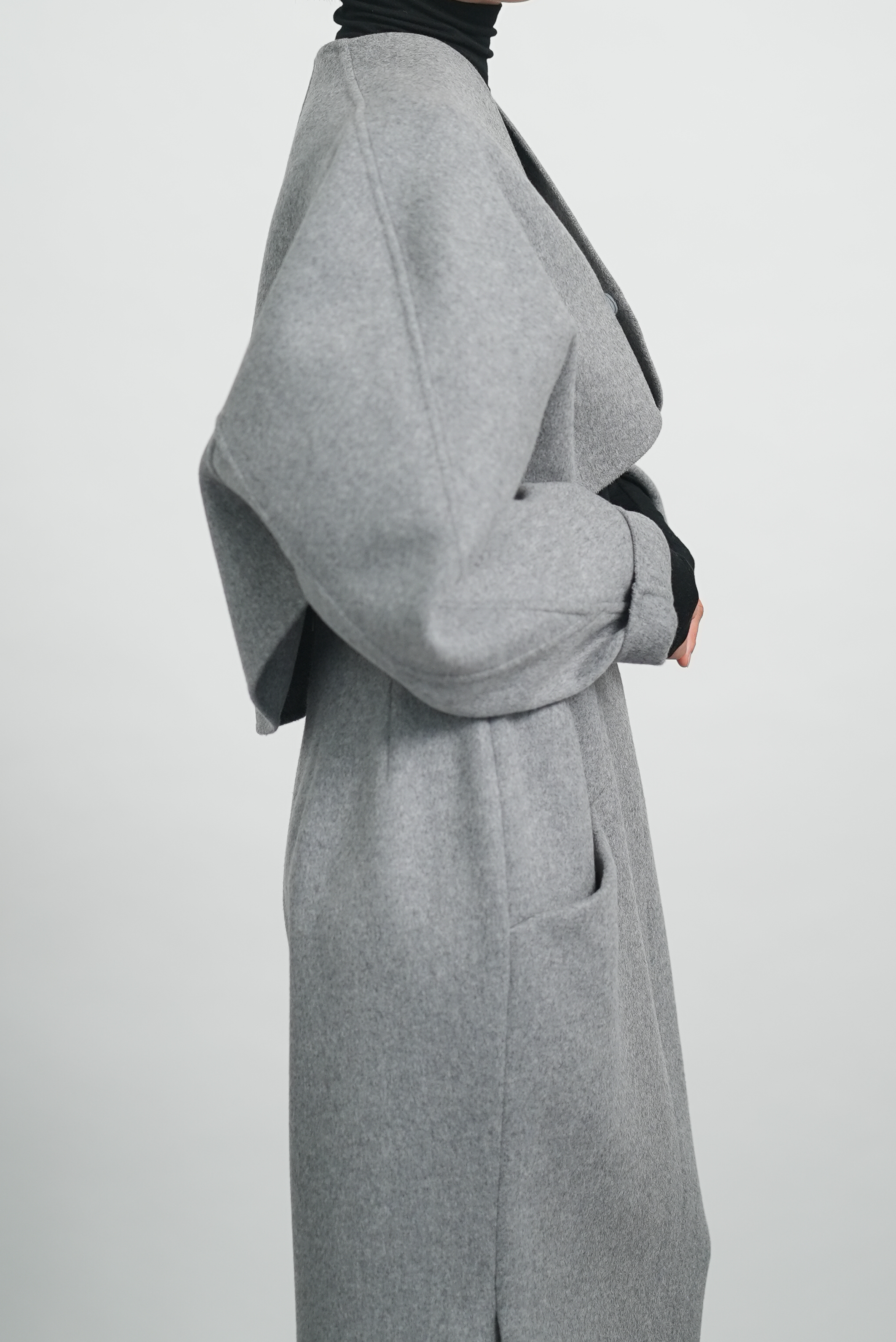 Barbara Wool Cashmere grayの画像