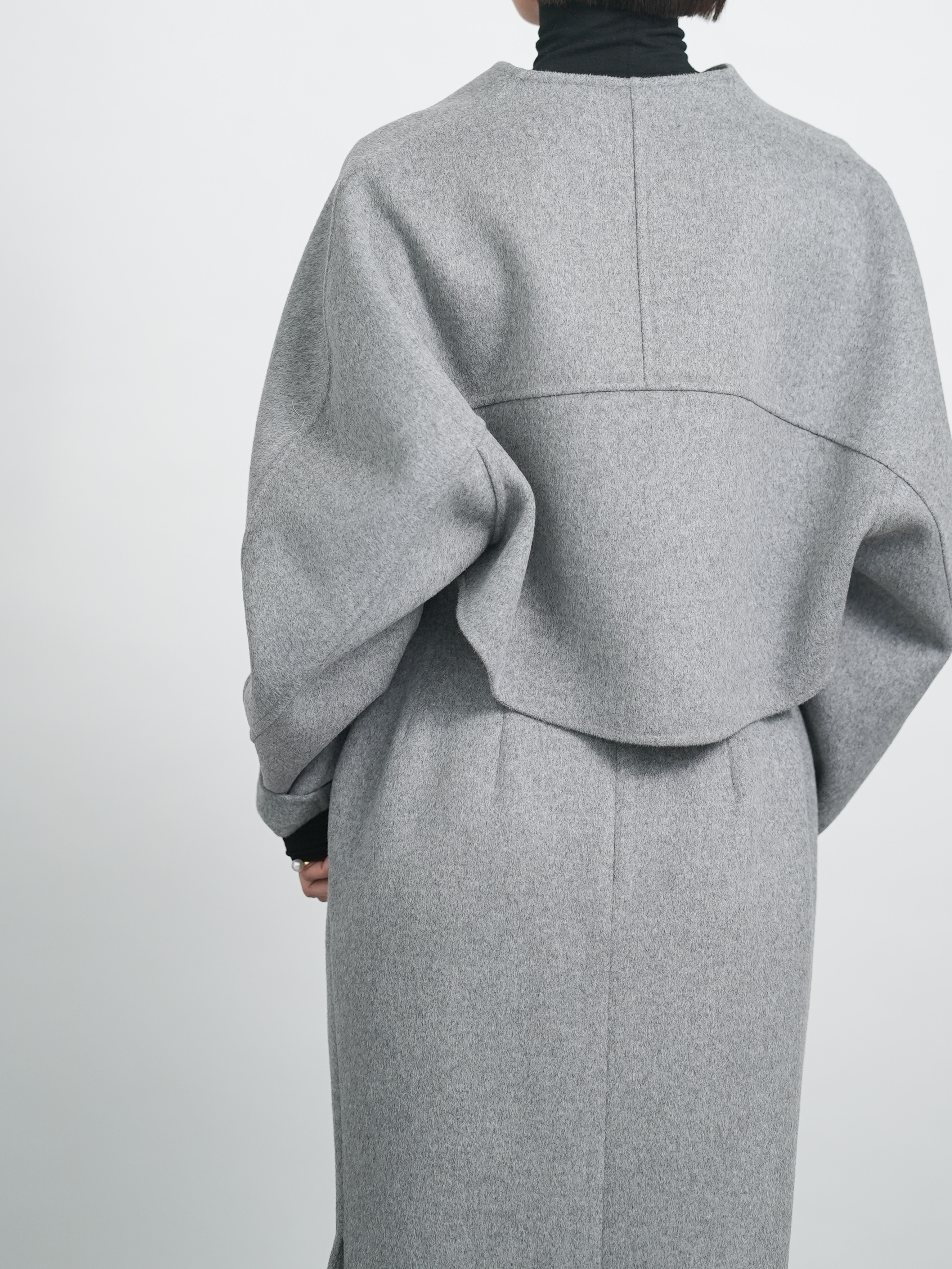 Barbara Wool Cashmere grayの画像