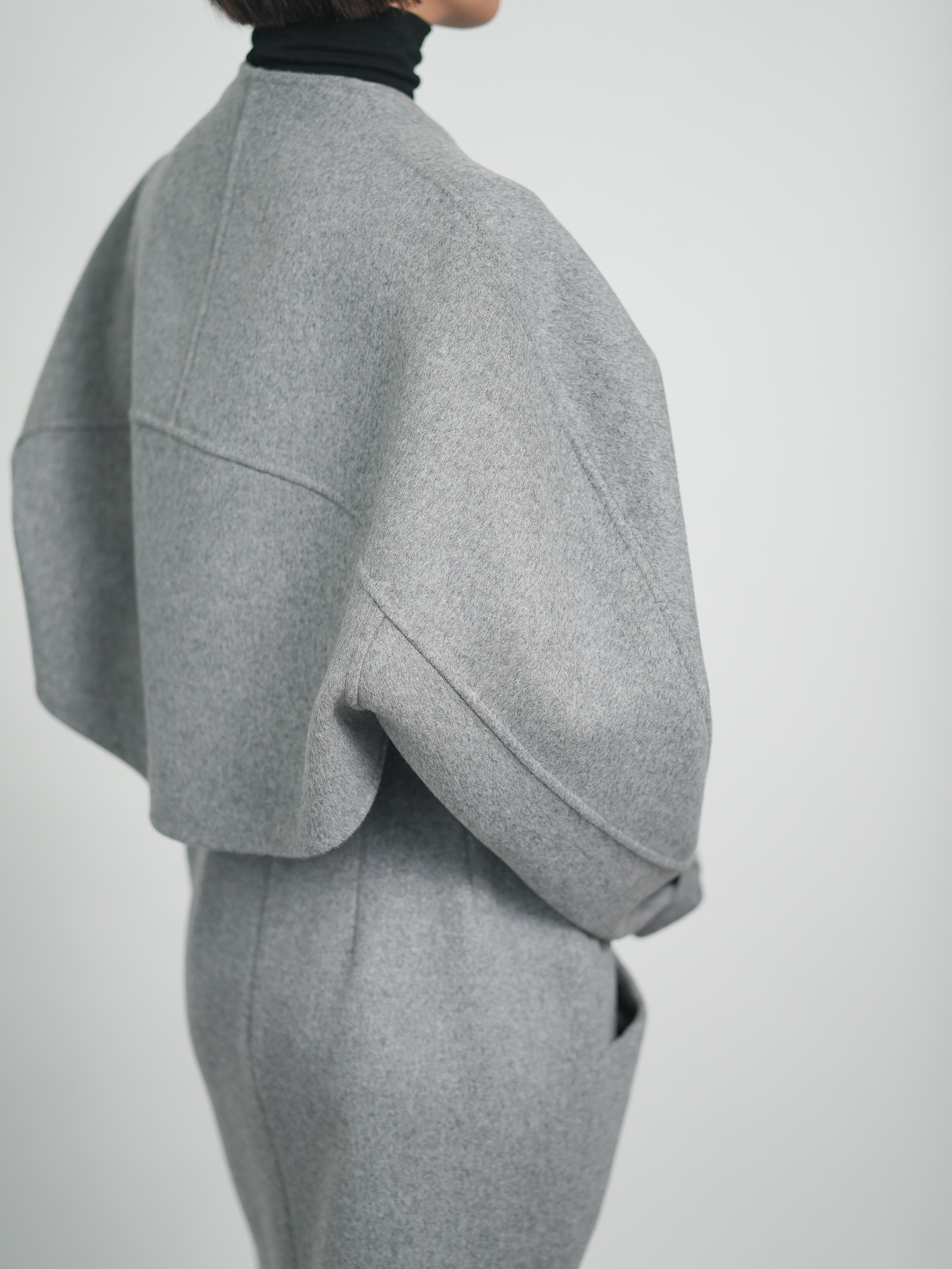 Barbara Wool Cashmere grayの画像