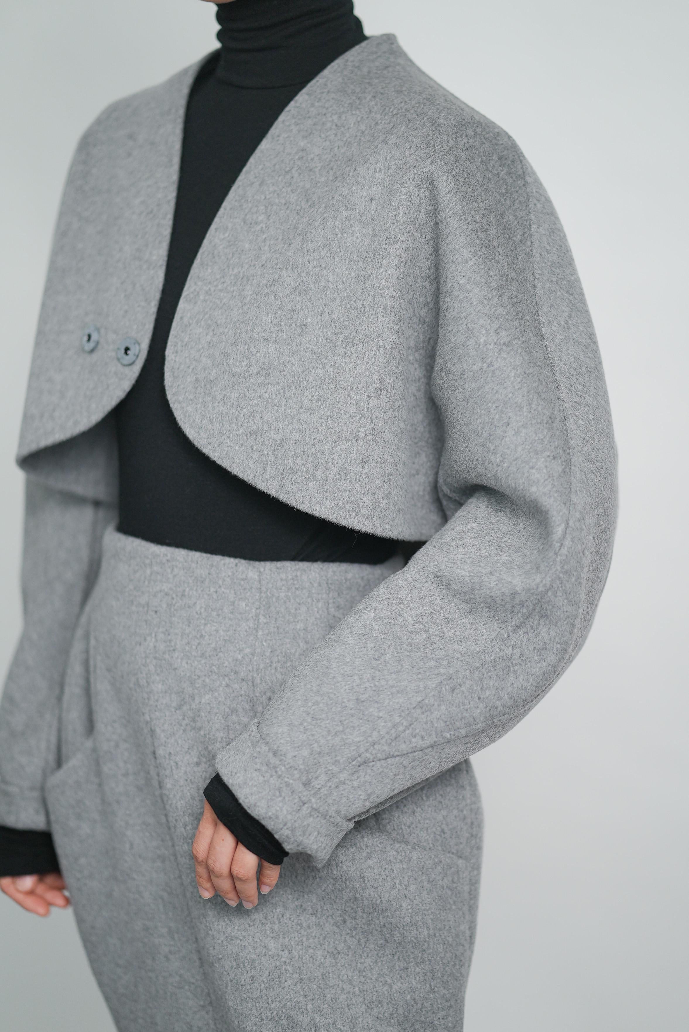 Barbara Wool Cashmere grayの画像