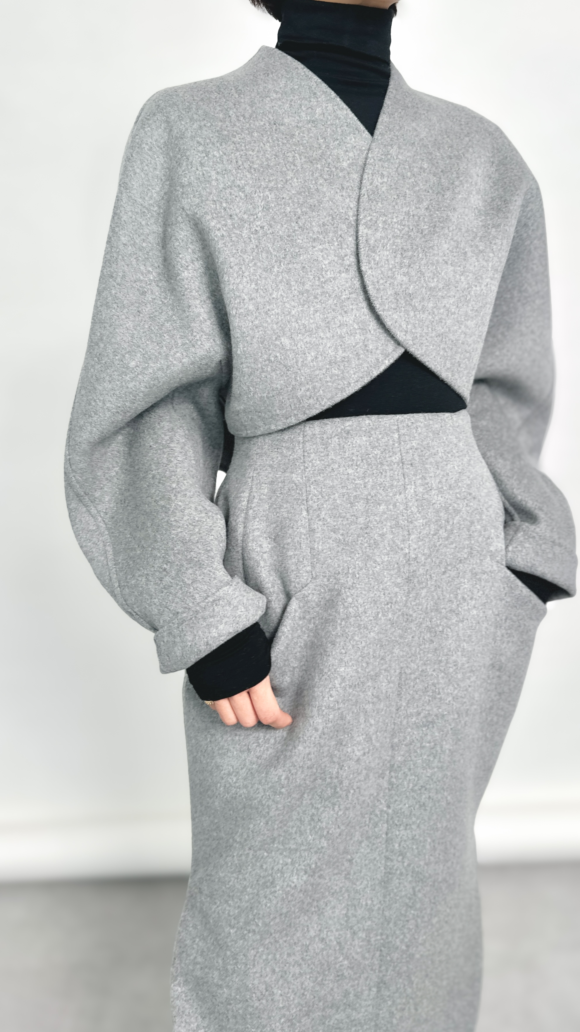 Barbara Wool Cashmere grayの画像