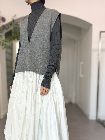 Meryl High Neck charcoalの画像