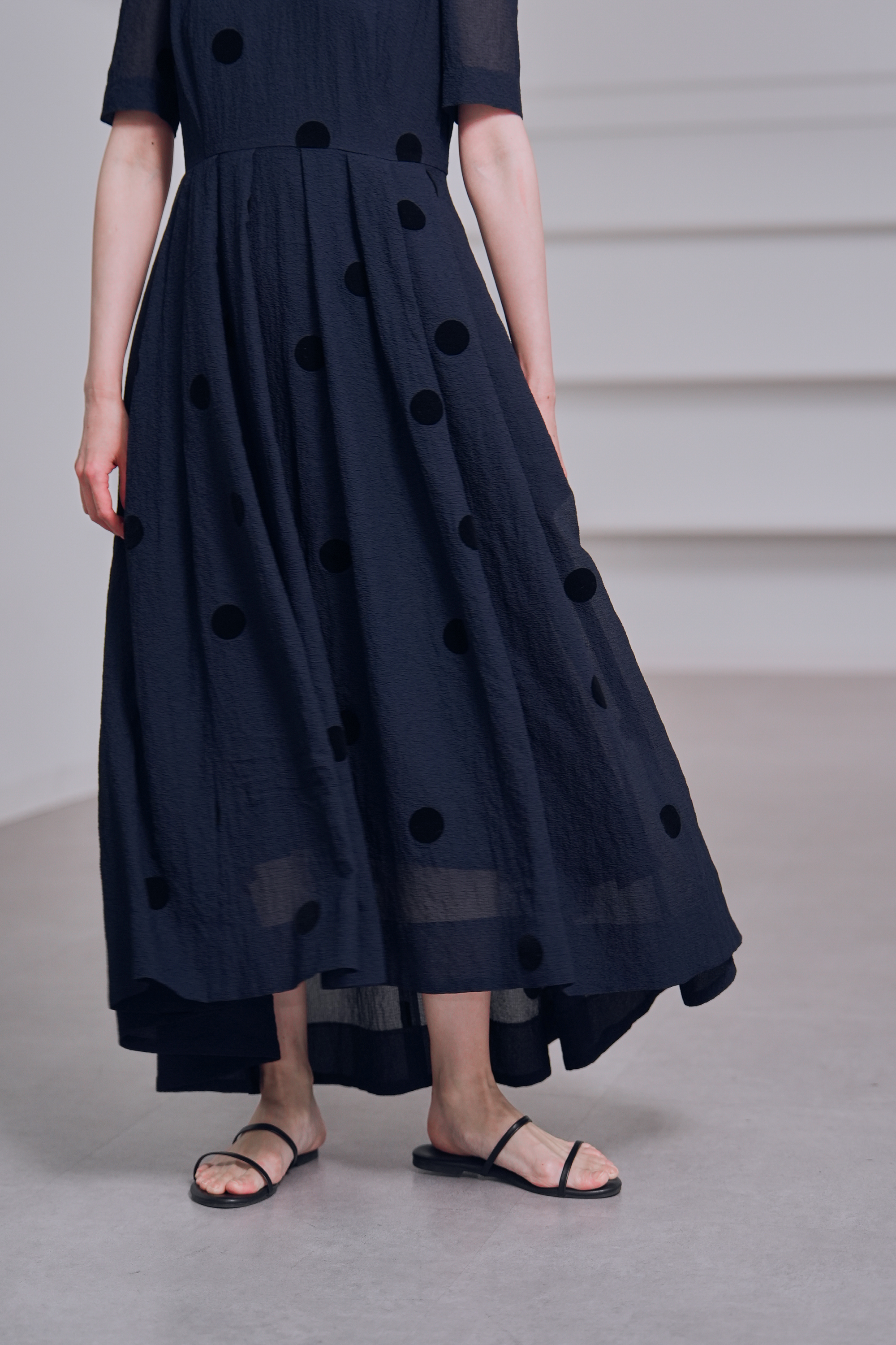Gigi Dot Navyの画像