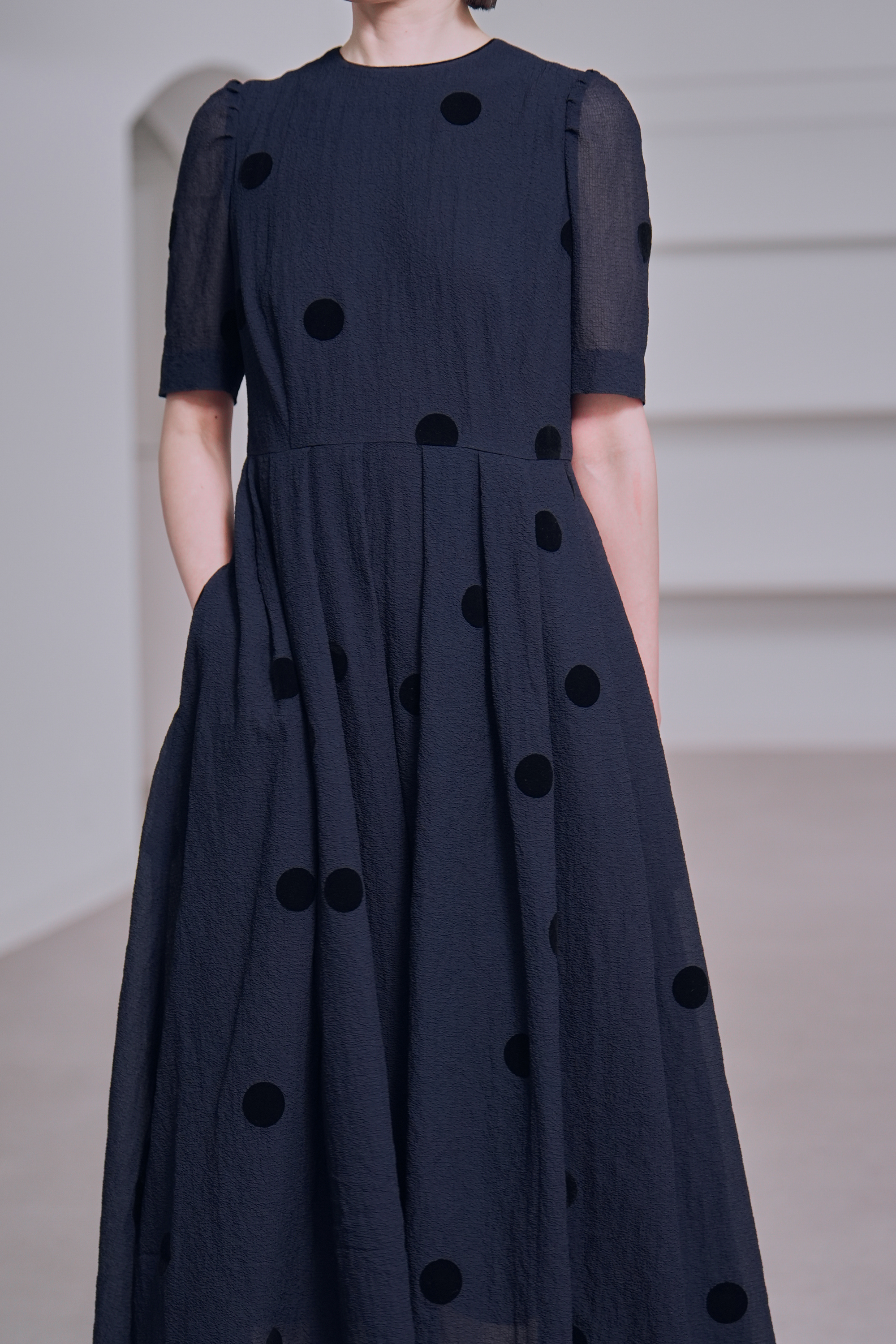Gigi Dot Navyの画像