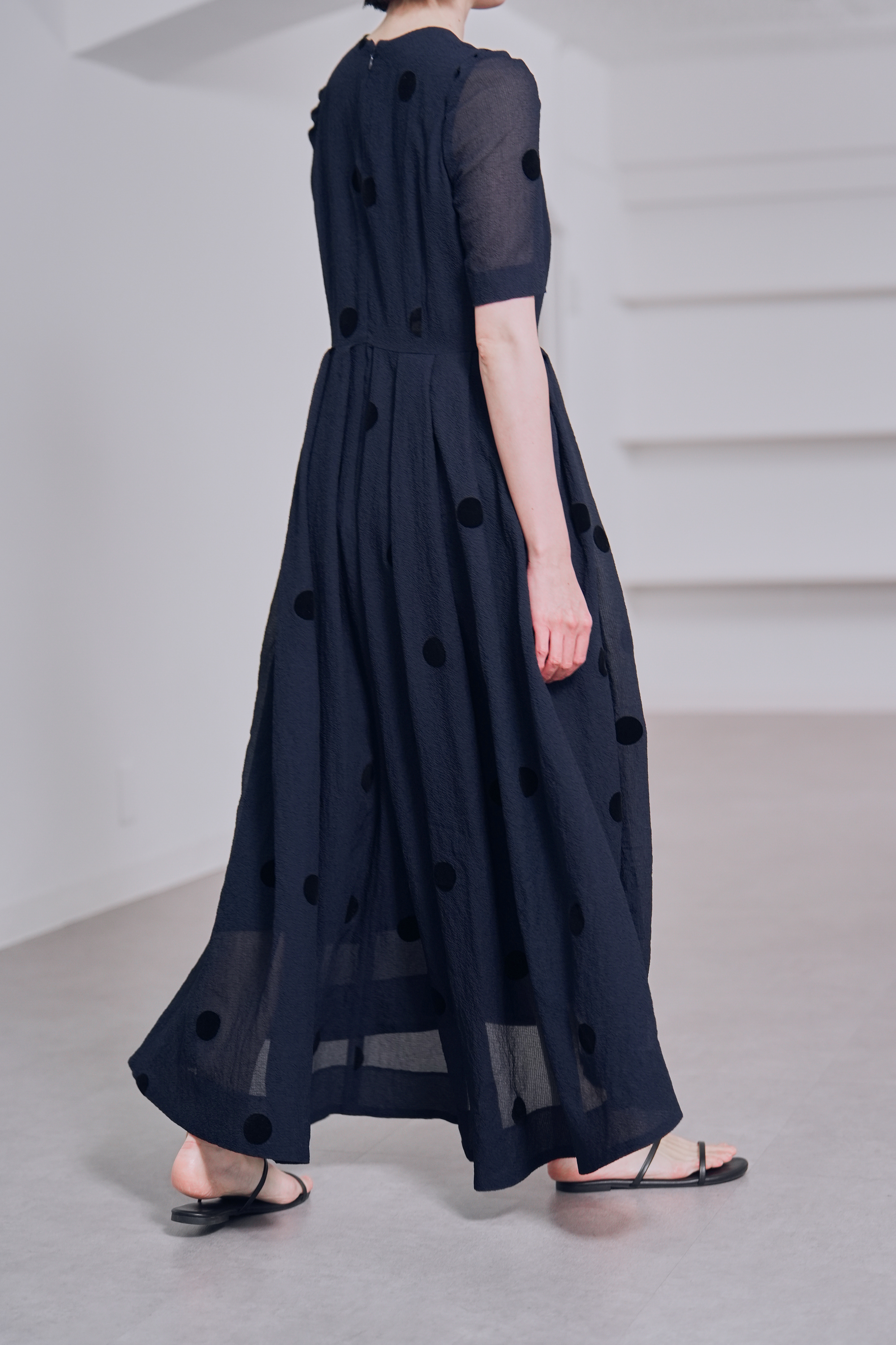 Gigi Dot Navyの画像