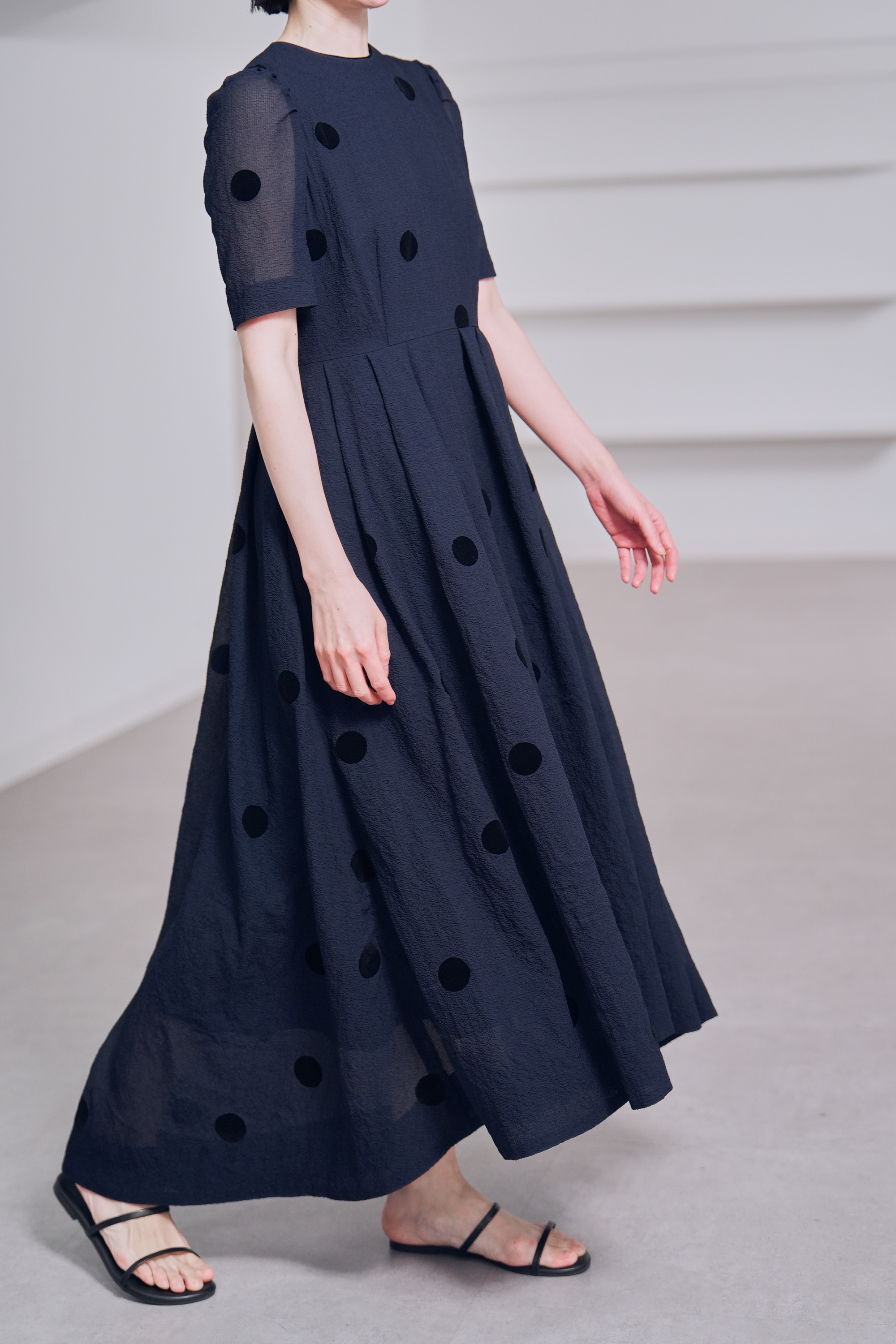 Gigi Dot Navyの画像