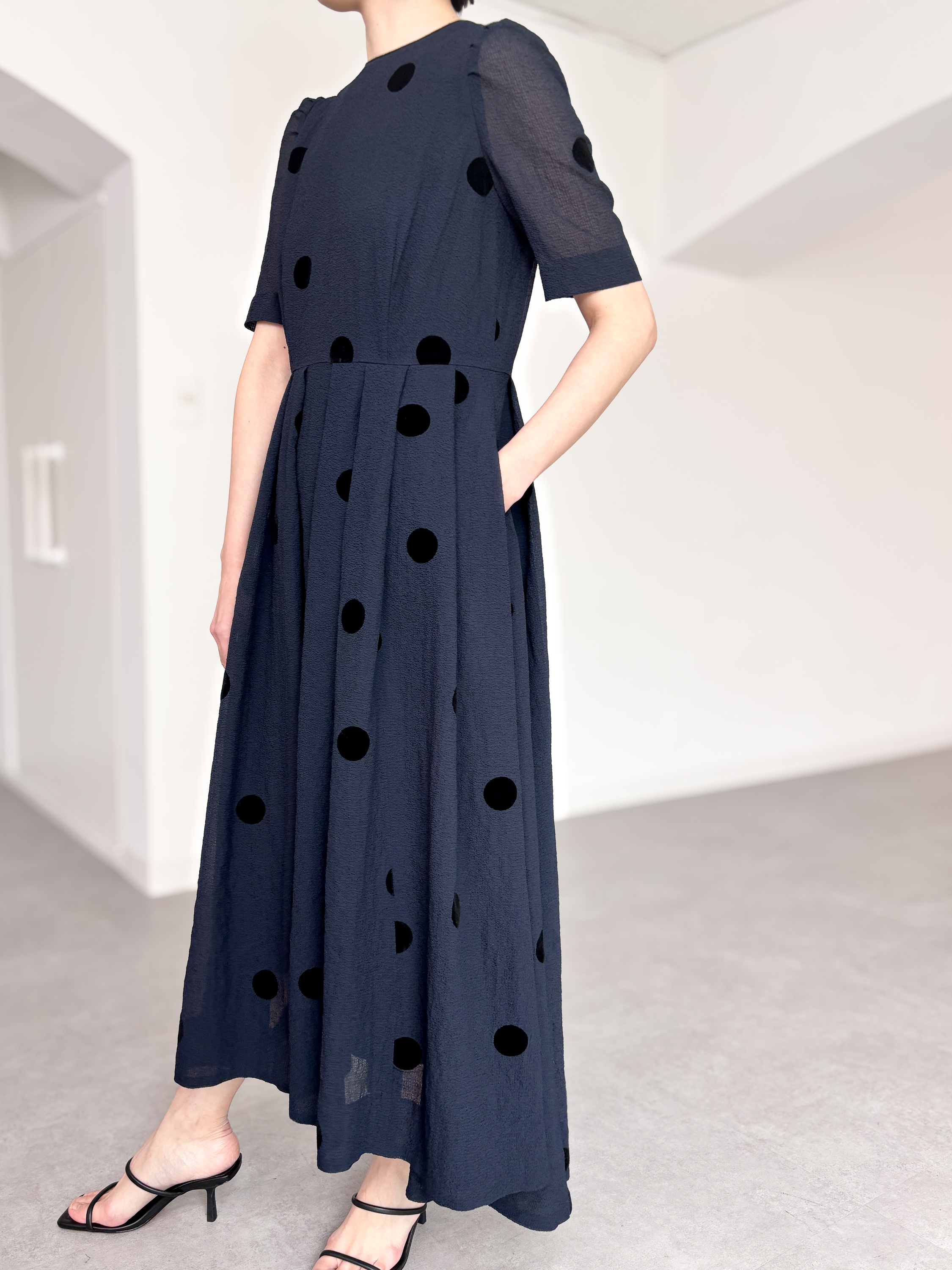 Gigi Dot Navyの画像