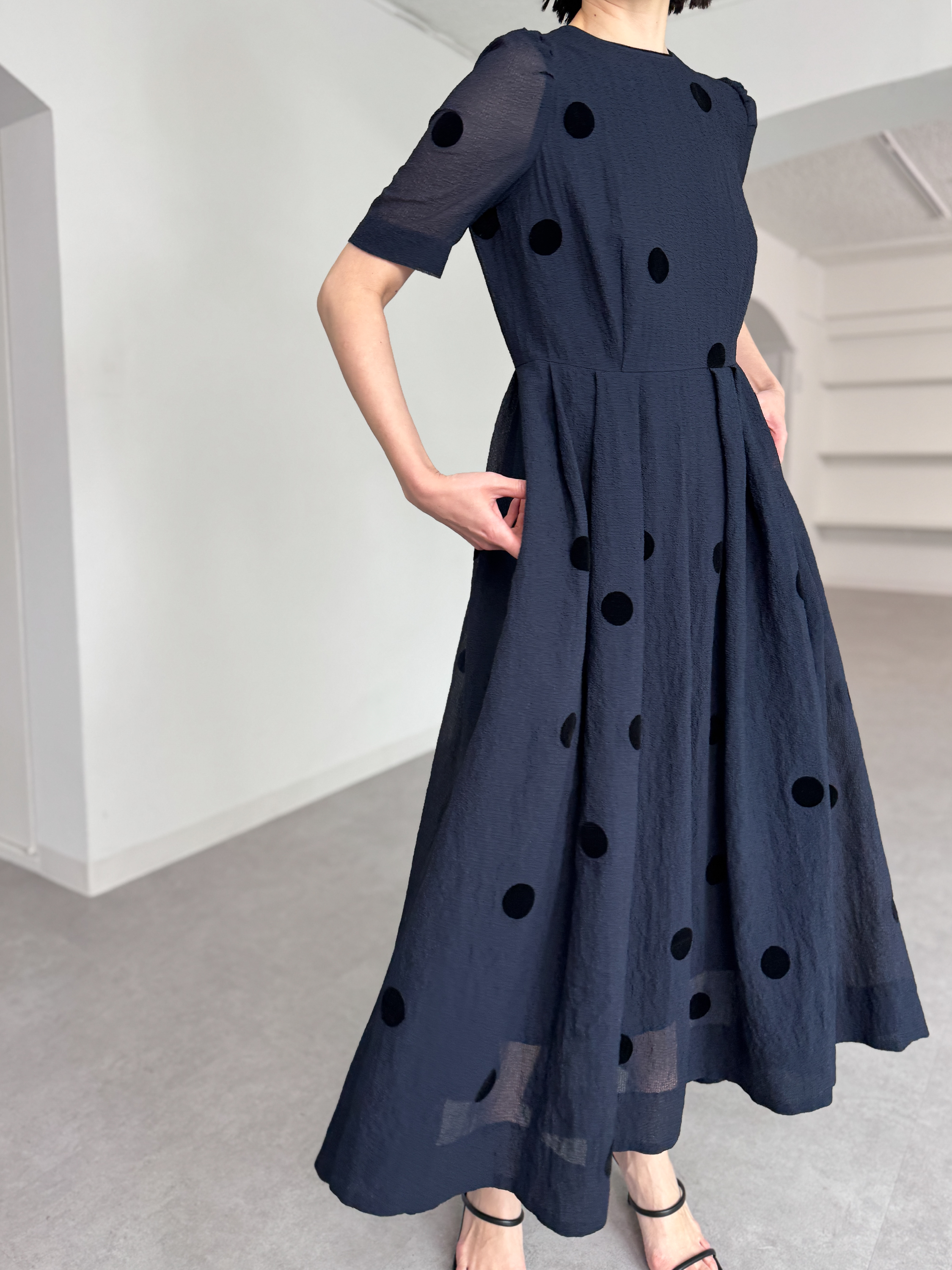 Gigi Dot Navyの画像