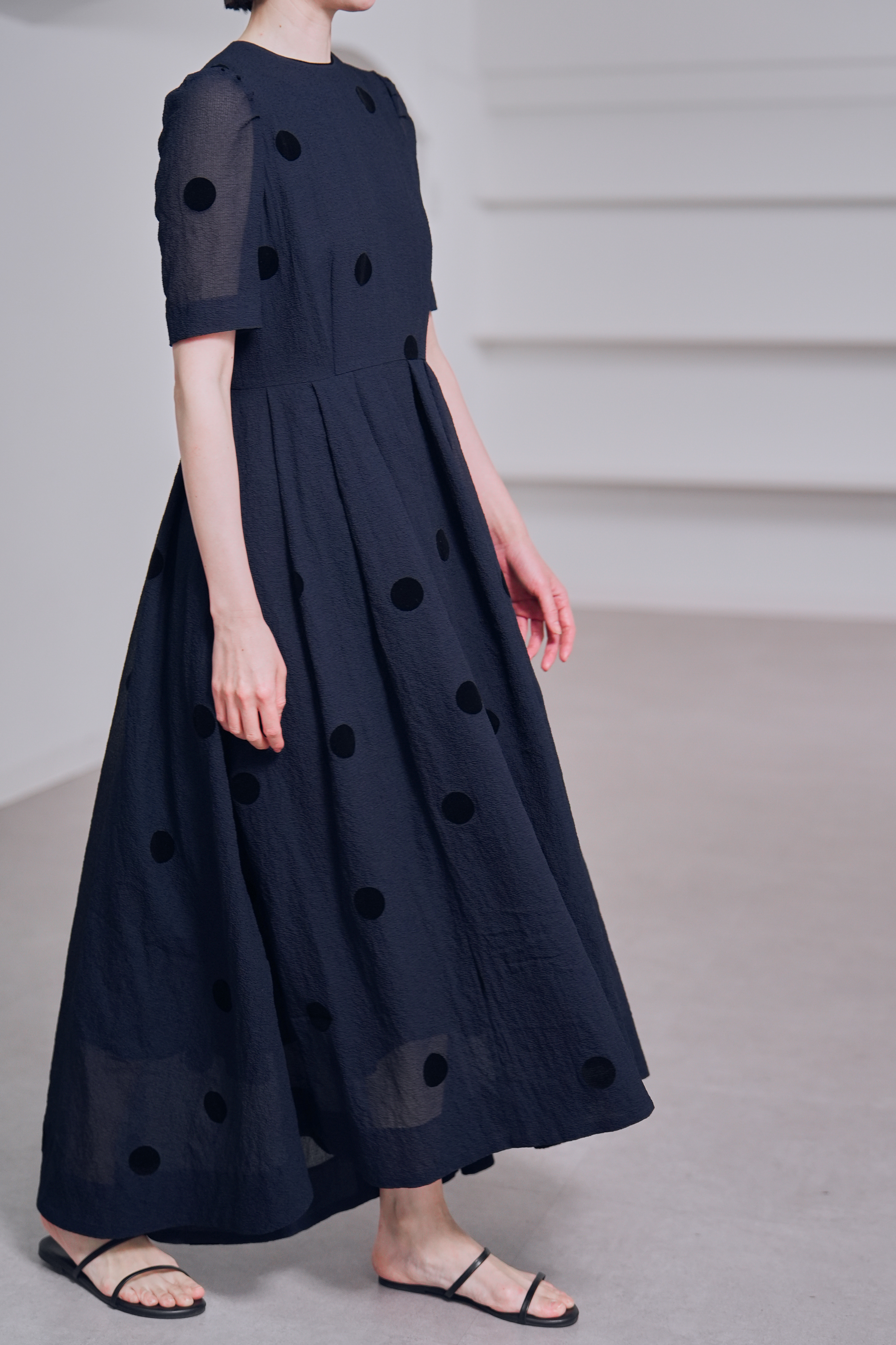 Gigi Dot Navyの画像