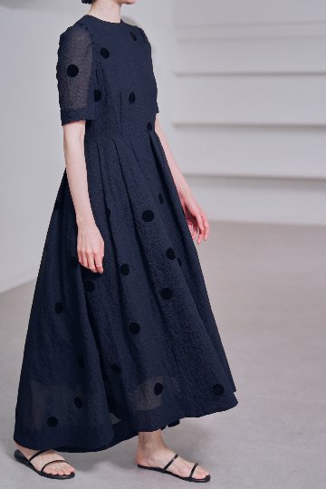 Gigi Dot Navyの画像
