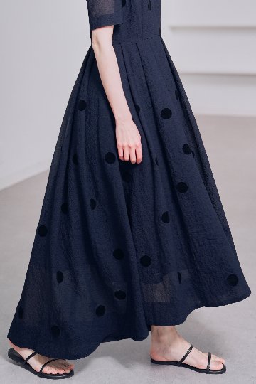 Gigi Dot Navyの画像