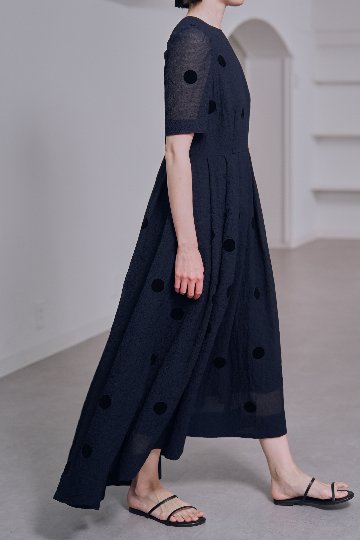 Gigi Dot Navyの画像