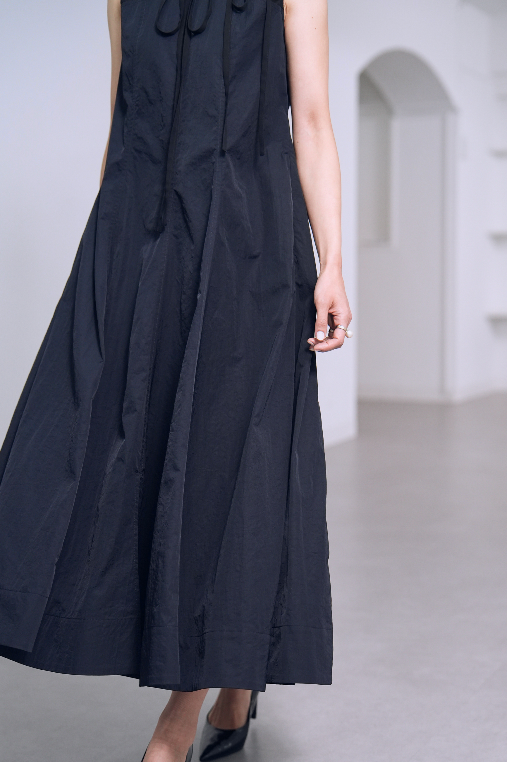 Clara  Black/Navyの画像