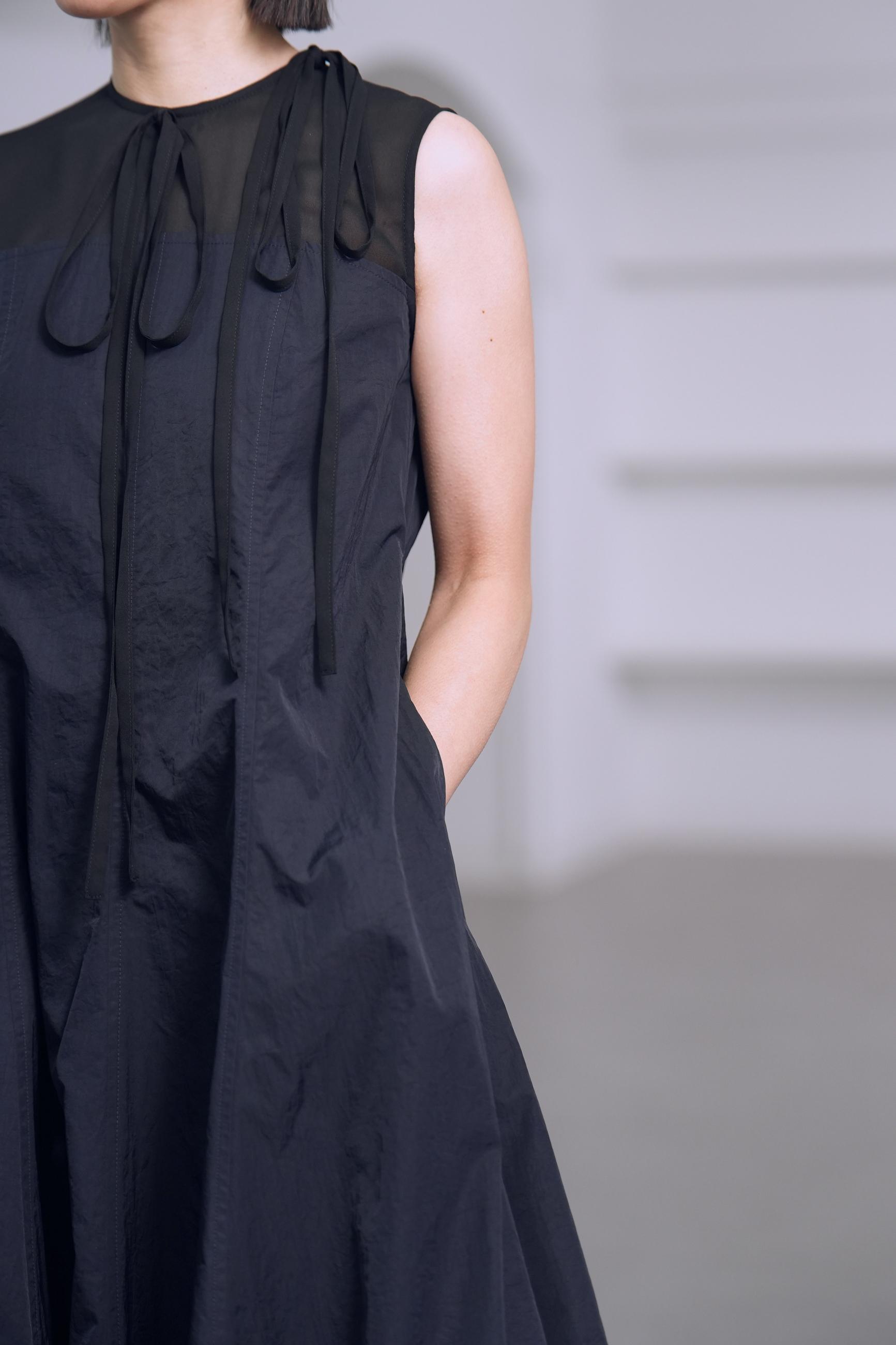 Clara  Black/Navyの画像