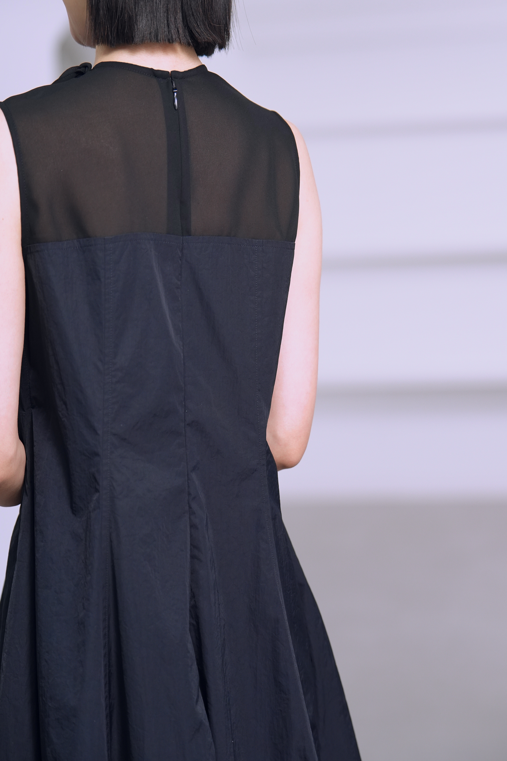 Clara  Black/Navyの画像