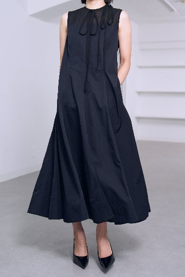 Clara  Black/Navyの画像