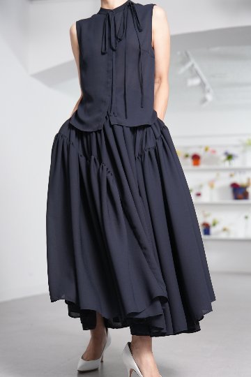 Eleanor Georgette Navyの画像