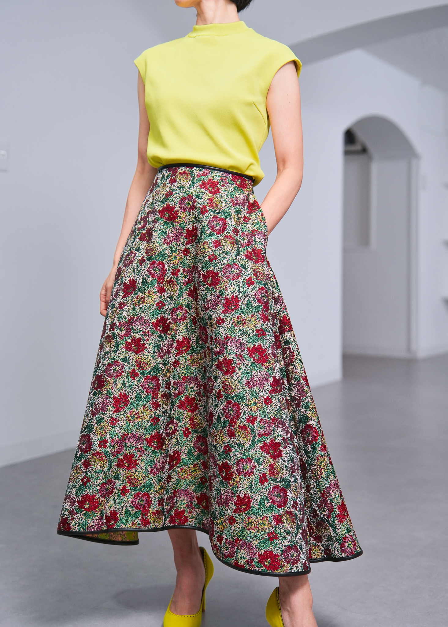 Inez Yellowの画像