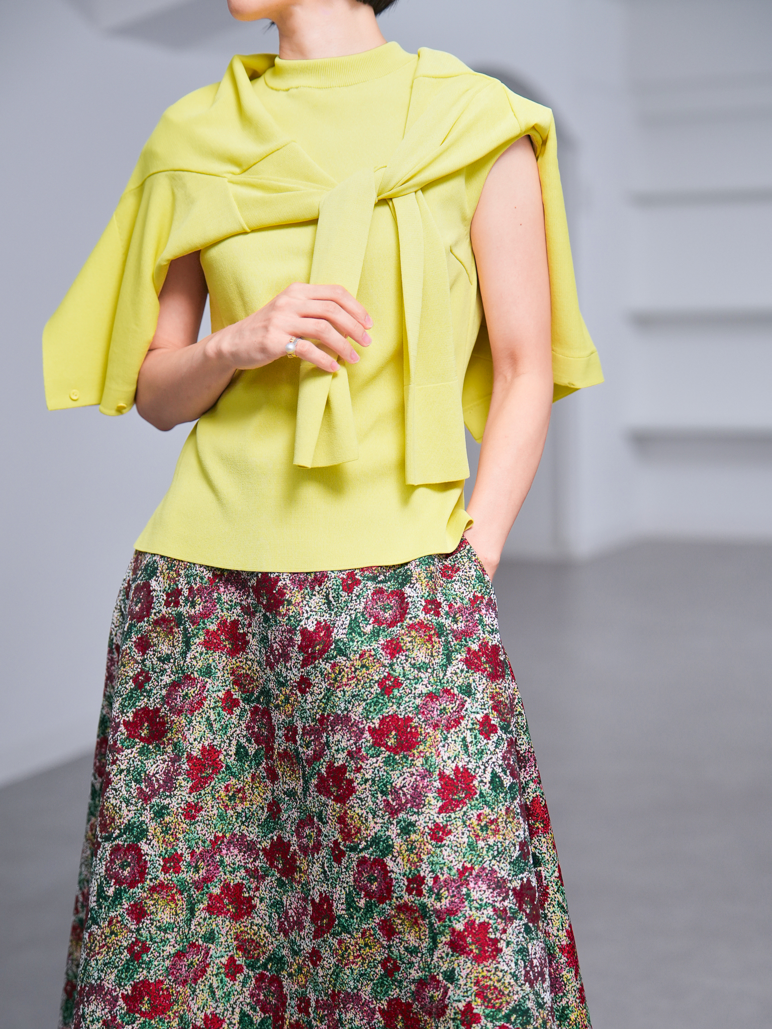Inez Yellowの画像