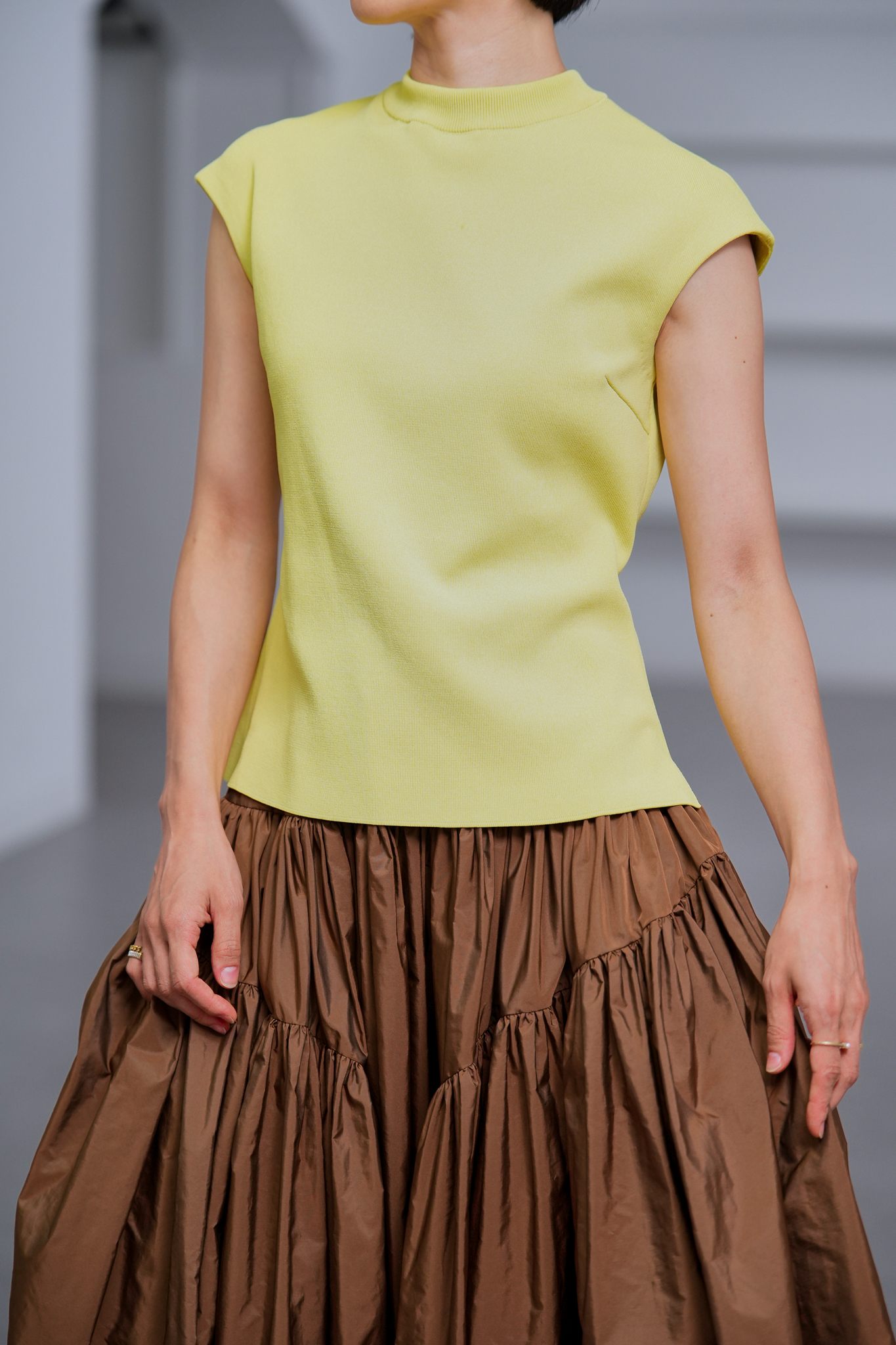 Inez Yellowの画像
