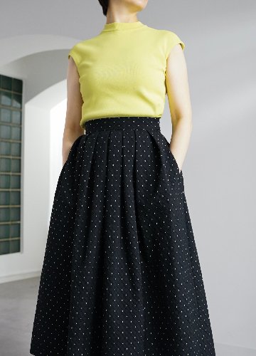 Inez Yellowの画像