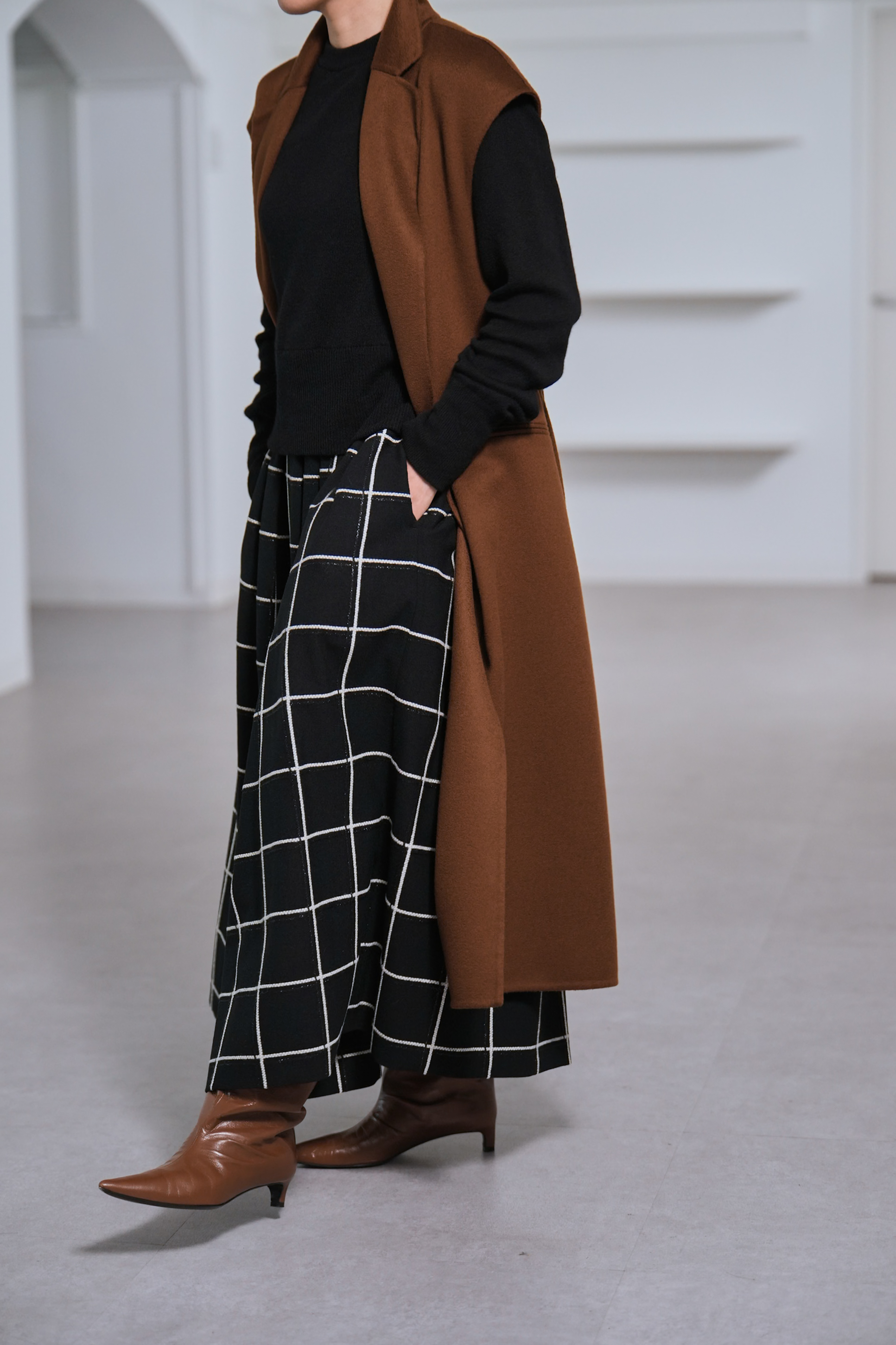 Anna W Windowpaneの画像