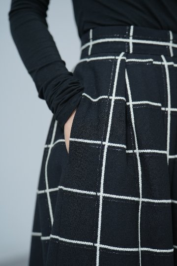 Anna W Windowpaneの画像