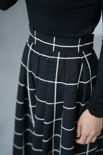 Anna W Windowpaneの画像