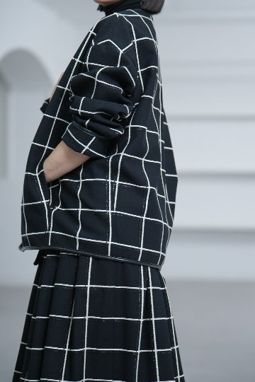 Anna W Windowpaneの画像