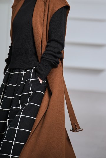 Anna W Windowpaneの画像