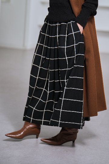 Anna W Windowpaneの画像