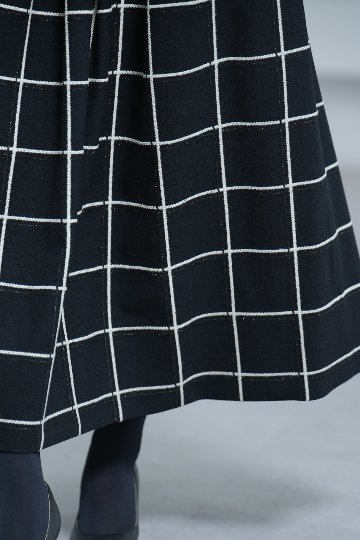 Anna W Windowpaneの画像