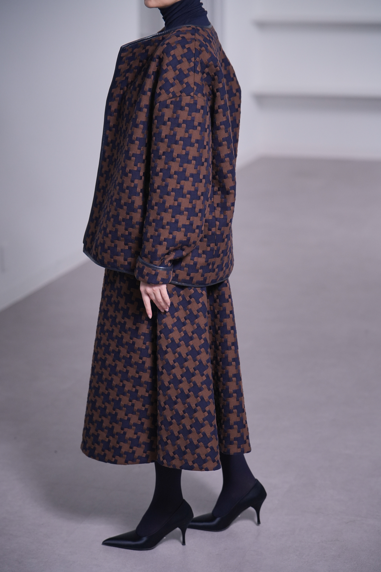 Elliy Houndstoothの画像