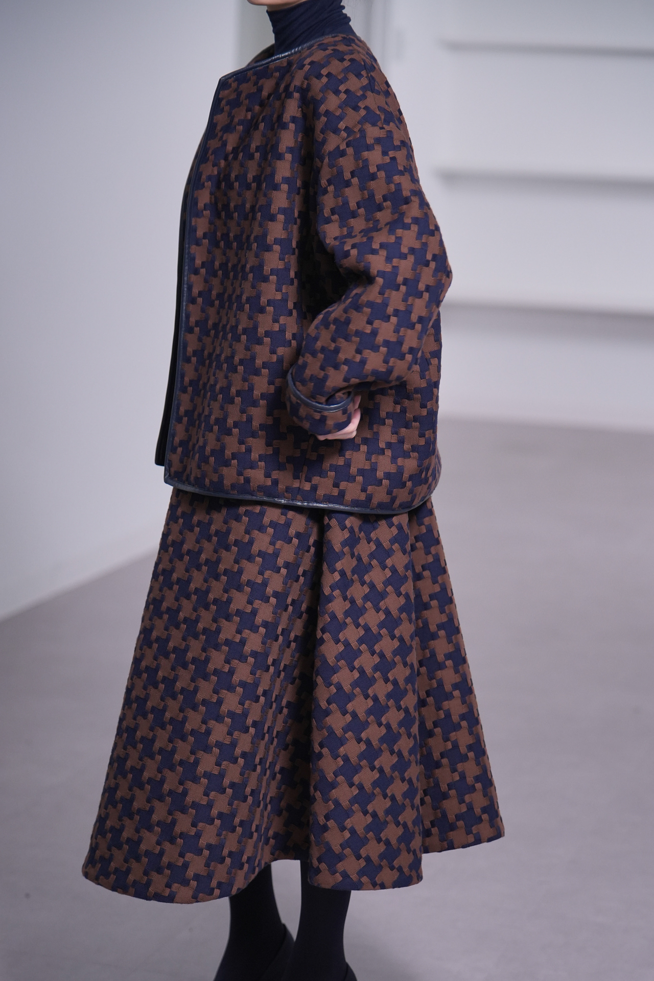 Elliy Houndstoothの画像