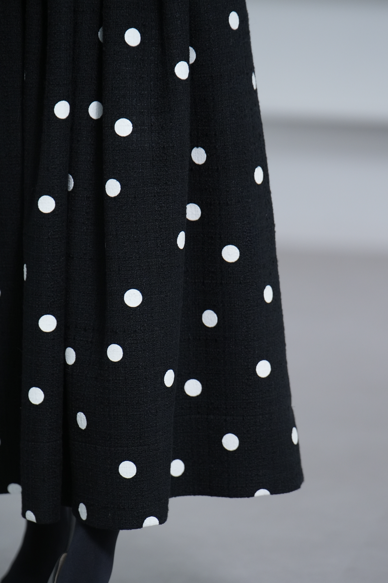 Anna Tweed Dotの画像
