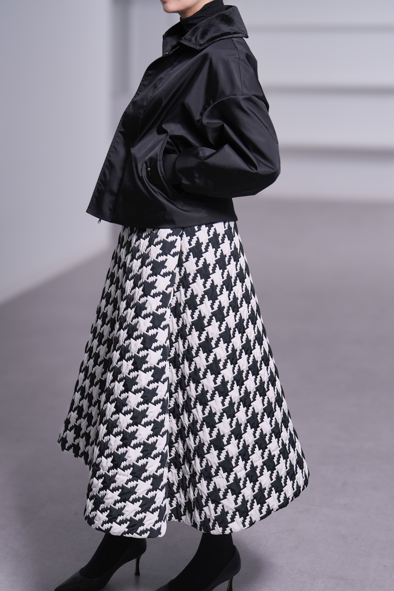 Jenny Houndstoothの画像