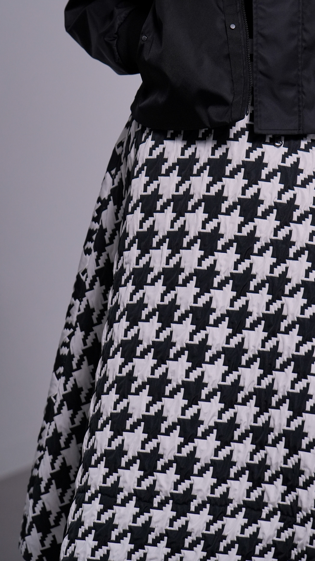 Jenny Houndstoothの画像