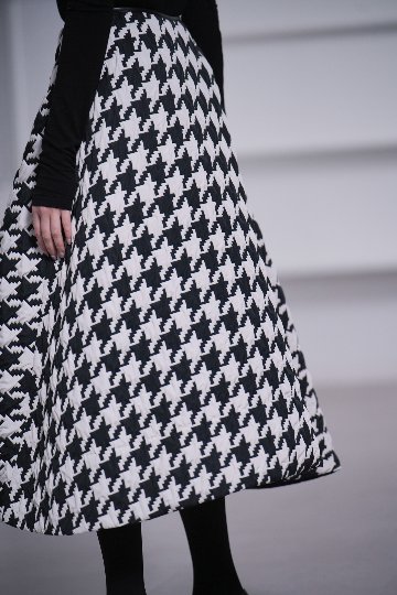 Jenny Houndstoothの画像