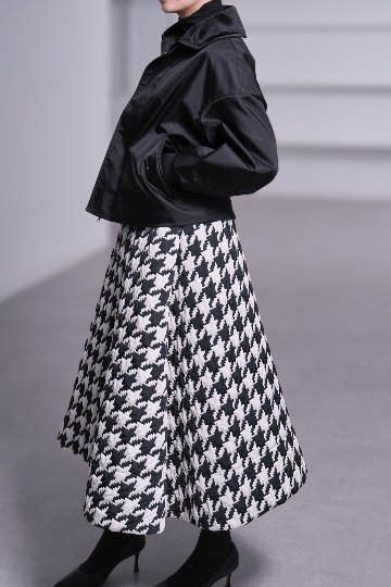 Jenny Houndstoothの画像