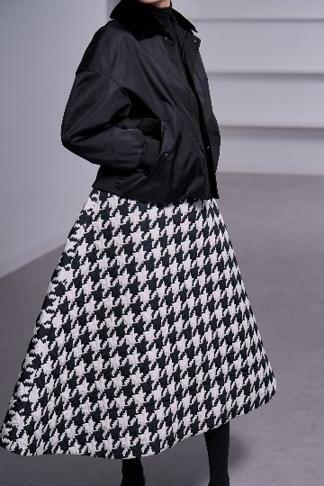 Jenny Houndstoothの画像